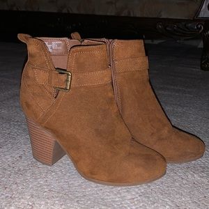 Memory foam Brown Booties
